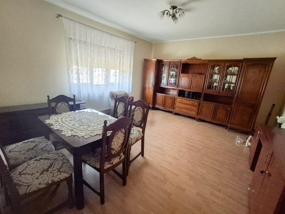 Inchiriere casa 4 camere cu gradina 1000 mp - zona Ghirodei 1, foxfort.ro