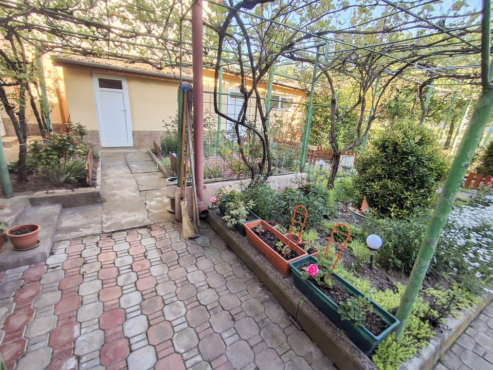 Inchiriere casa 4 camere cu gradina 1000 mp - zona Ghirodei 13, foxfort.ro