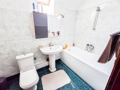 Casa individuala cu suflet si poveste, 5 camere, 204 mp utili imagine mica 8, foxfort.ro