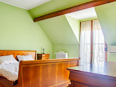 Casa individuala cu suflet si poveste, 5 camere, 204 mp utili imagine mica 11, foxfort.ro