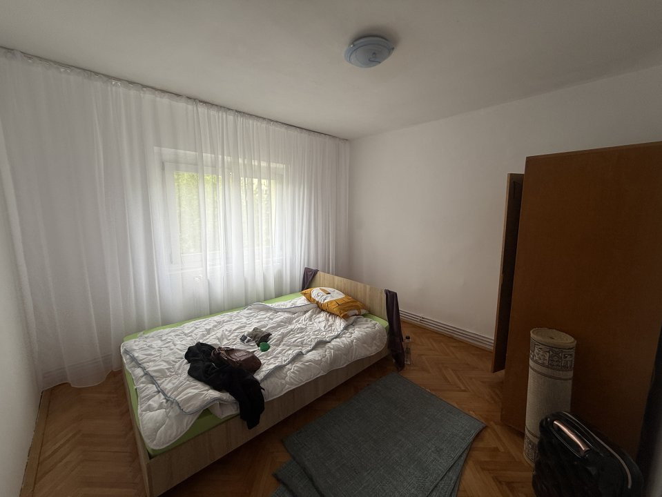 Apartament cu 3 camere decomandat de inchiriat, Zona Lipovei 1, foxfort.ro