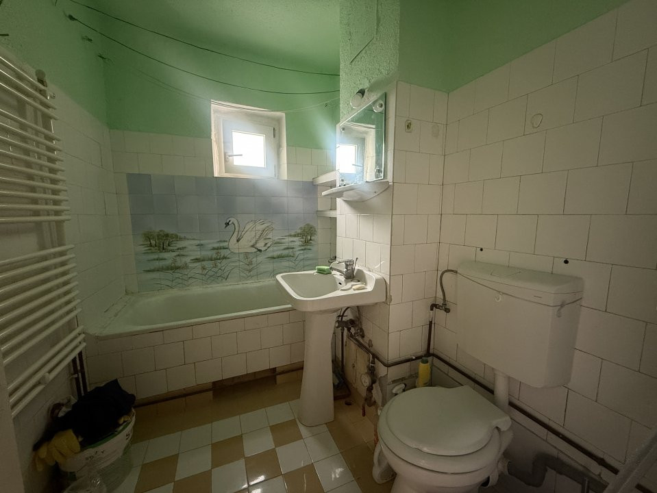 Apartament cu 3 camere decomandat de inchiriat, Zona Lipovei 5, foxfort.ro