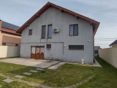 Casa individuala 5 camere, Sacalaz - Asfalt, toate utilitatiile