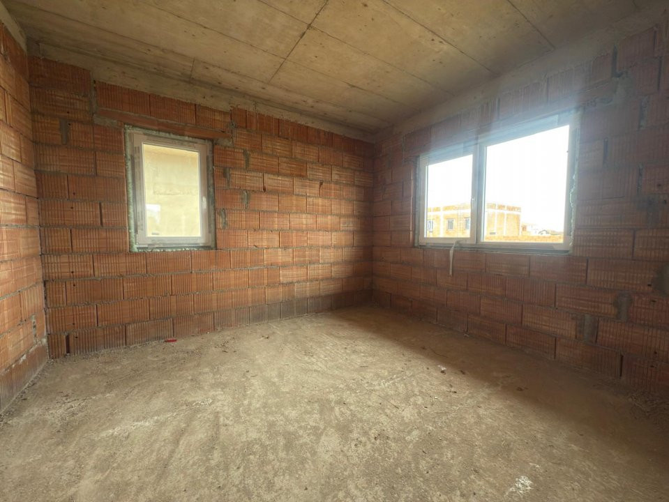 Casa individuala la rosu, 5 camere, teren 508 mp, in Giarmata  4, foxfort.ro