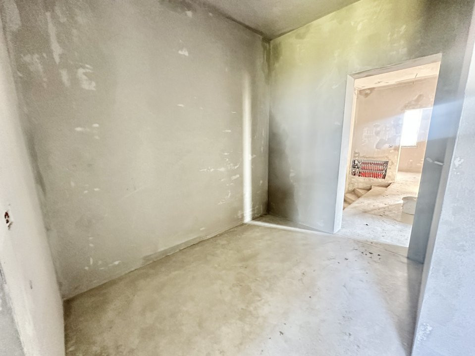 Duplex cu 5 camere si 380 mp teren cu panouri fotovoltaice - Mosnita Noua 15, foxfort.ro