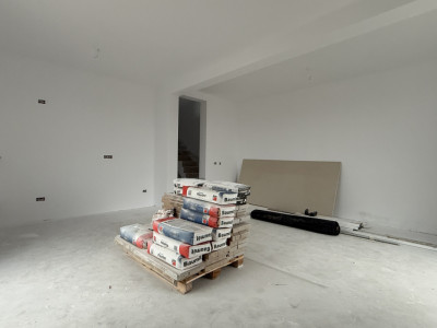 Duplex cu 5 camere si 380 mp teren cu panouri fotovoltaice - Mosnita Noua imagine mica 5, foxfort.ro