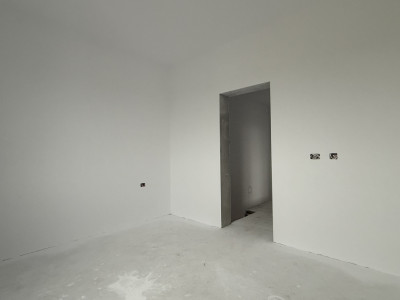 Duplex cu 5 camere si 380 mp teren cu panouri fotovoltaice - Mosnita Noua imagine mica 9, foxfort.ro