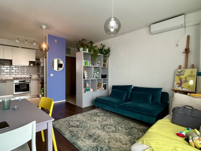Apartament cu 2 camere de vanzare si loc de parcare, zona Lipovei