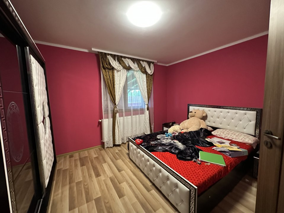 Casa individuala cu 12 camere, 400 mp utili - Bucovat 8, foxfort.ro