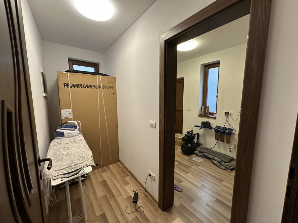 Casa individuala cu 12 camere, 400 mp utili - Bucovat 11, foxfort.ro