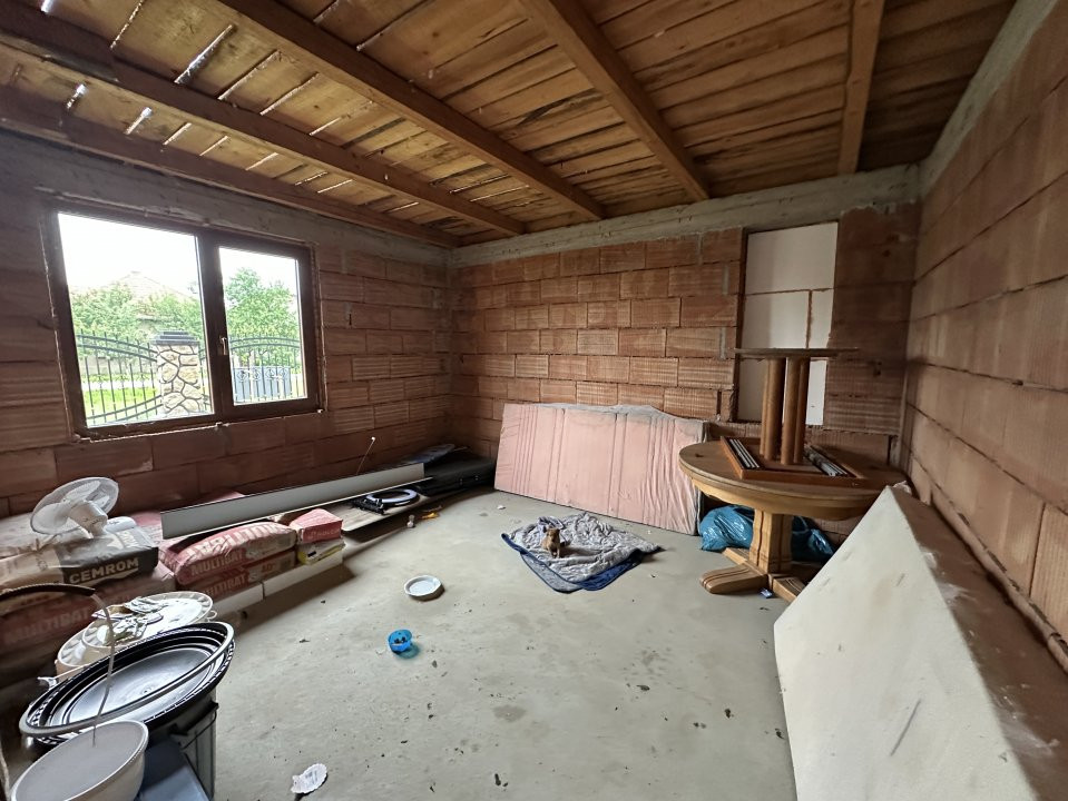 Casa individuala cu 12 camere, 400 mp utili - Bucovat 19, foxfort.ro