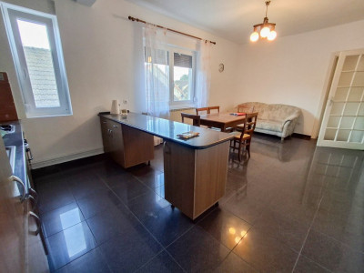 Apartament 3 camere decomandat de inchiriat la casa, zona Crisan imagine mica 9, foxfort.ro