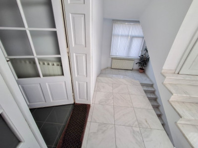 Apartament 3 camere decomandat de inchiriat la casa, zona Crisan imagine mica 14, foxfort.ro