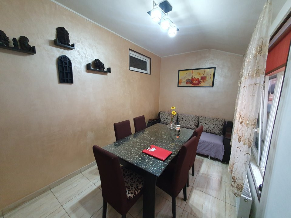Apartament cu 2 camere decomandat, cladire istorica - Sinaia 12, foxfort.ro