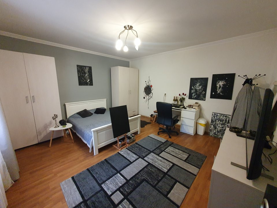Apartament cu 2 camere decomandat, cladire istorica - Sinaia 1, foxfort.ro