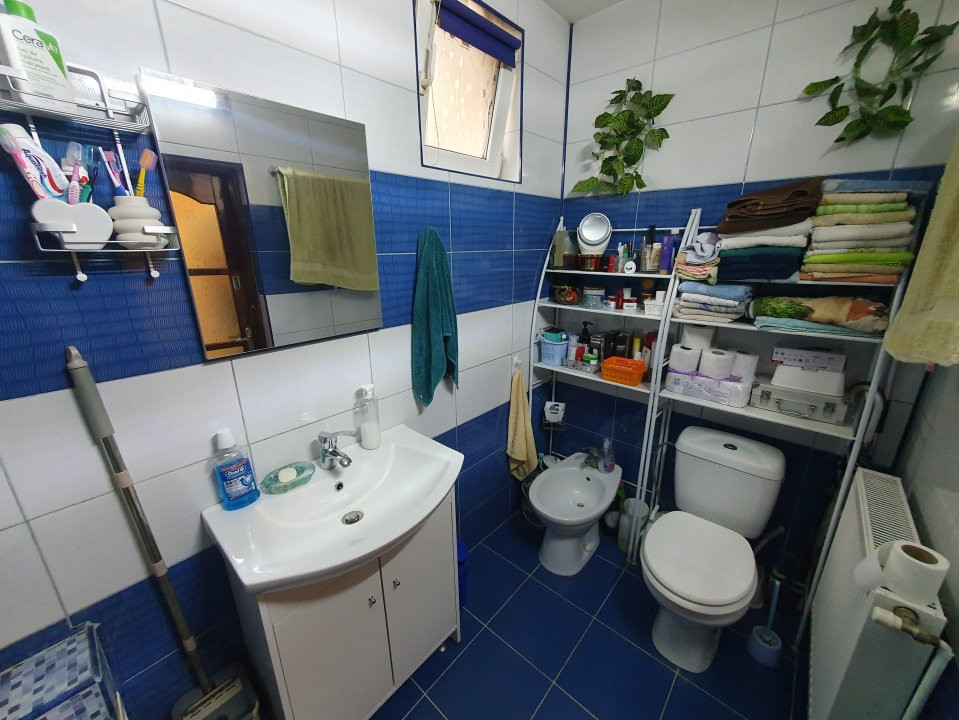 Apartament cu 2 camere decomandat, cladire istorica - Sinaia 18, foxfort.ro