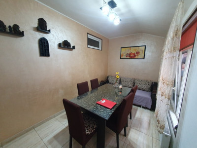 Apartament cu 2 camere decomandat, cladire istorica - Sinaia imagine mica 12, foxfort.ro