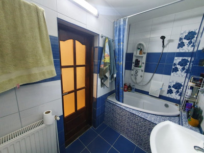 Apartament cu 2 camere decomandat, cladire istorica - Sinaia imagine mica 20, foxfort.ro