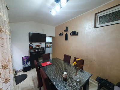 Apartament cu 2 camere decomandat, cladire istorica - Sinaia imagine mica 13, foxfort.ro