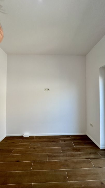 Duplex cu 4 camere si teren de 375 mp - zona Sanandrei 12, foxfort.ro