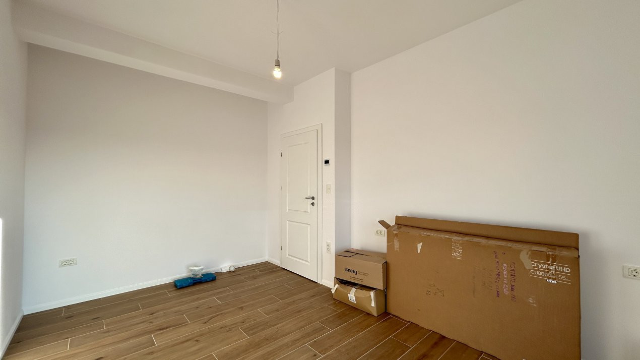 Duplex cu 4 camere si teren de 375 mp - zona Sanandrei 8, foxfort.ro