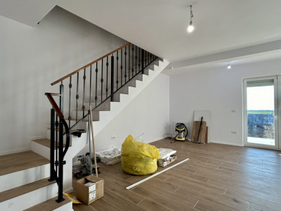 Duplex cu 4 camere si teren de 375 mp - zona Sanandrei imagine mica 6, foxfort.ro