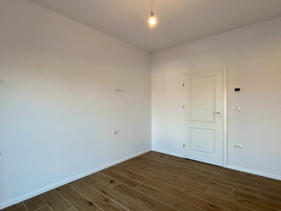 Duplex cu 4 camere si teren de 375 mp - zona Sanandrei imagine mica 11, foxfort.ro