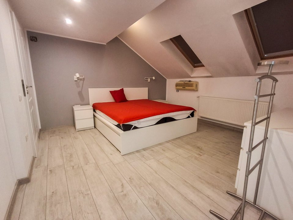 Casa individuala cu 8 camere si teren de 832 mp de vanzare, zona Girocului 25, foxfort.ro