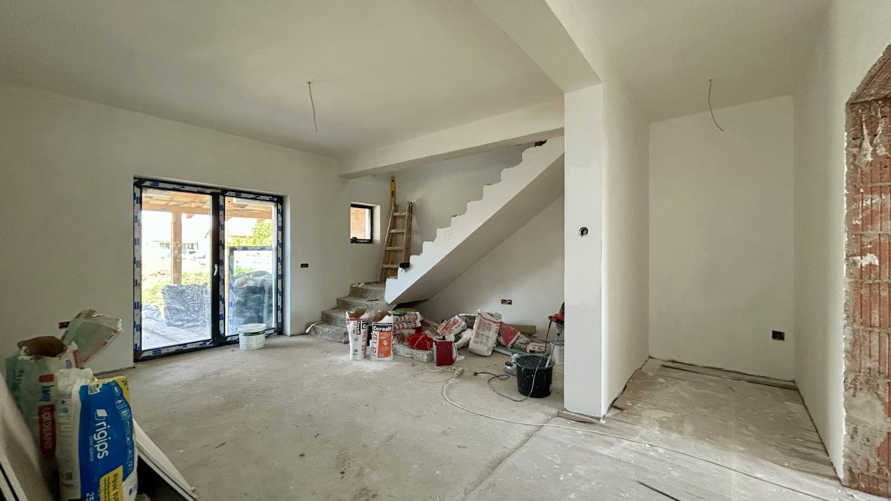 Duplex de vanzare cu 3 camere si toate utilitatile - Sanandrei 3, foxfort.ro