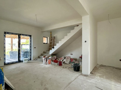 Duplex de vanzare cu 3 camere si toate utilitatile - Sanandrei imagine mica 3, foxfort.ro