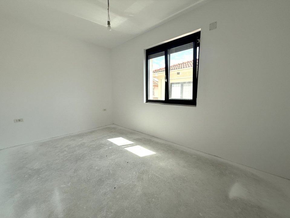 Duplex cu 5 camere, 3 bai despartit prin camera tehnica si dressing - Dumbravita 6, foxfort.ro