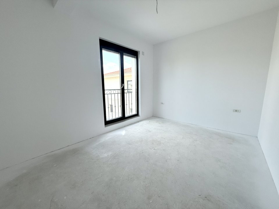 Duplex cu 5 camere, 3 bai despartit prin camera tehnica si dressing - Dumbravita 7, foxfort.ro