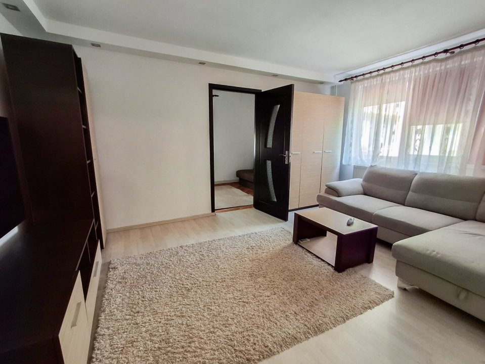 Apartament cu 3 camere de inchiriat in Timisoara, zona Sagului 2, foxfort.ro