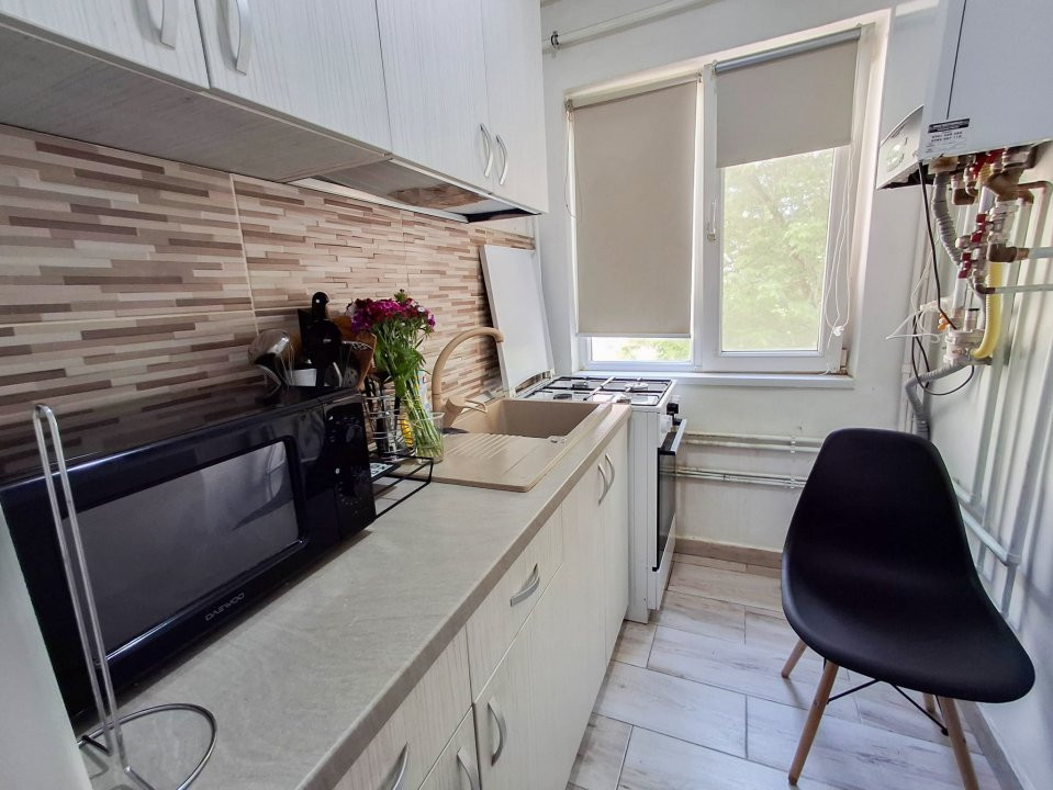 Apartament cu 3 camere de inchiriat in Timisoara, zona Sagului 6, foxfort.ro