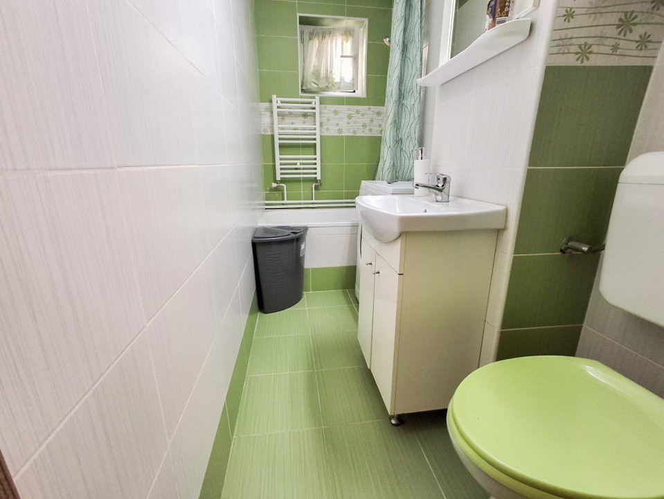 Apartament cu 3 camere de inchiriat in Timisoara, zona Sagului 8, foxfort.ro
