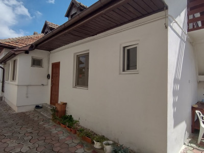 Casa individuala 4 camere, Zona Mehala - Curte, garaj, gradina