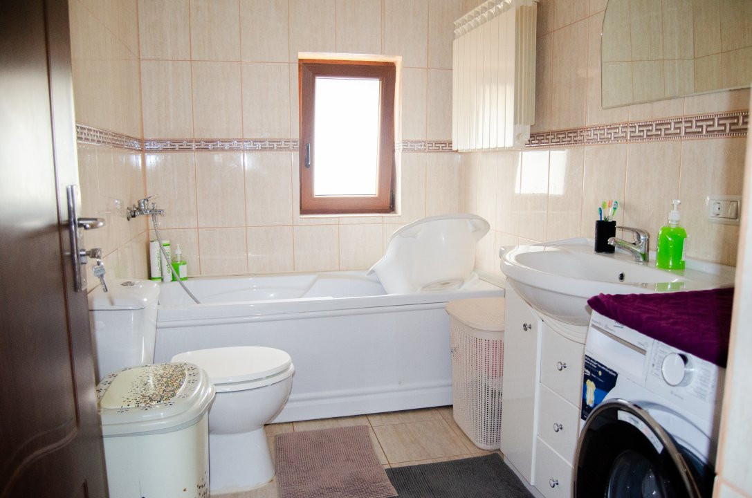 COMISION 0% OFERTA VERII! Casa individuala cu 6 camere de vanzare in Giroc  8, foxfort.ro