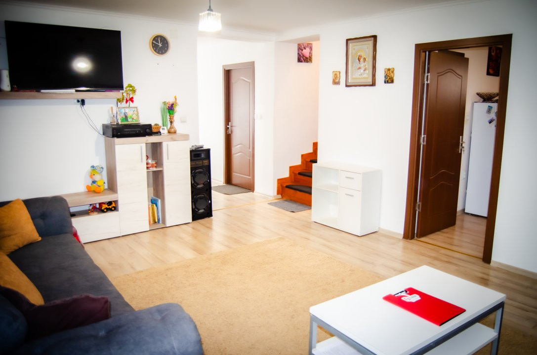 COMISION 0% OFERTA VERII! Casa individuala cu 6 camere de vanzare in Giroc  13, foxfort.ro