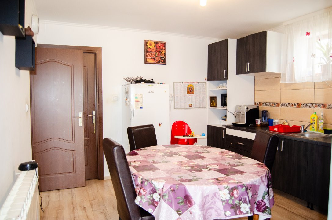 COMISION 0% OFERTA VERII! Casa individuala cu 6 camere de vanzare in Giroc  17, foxfort.ro