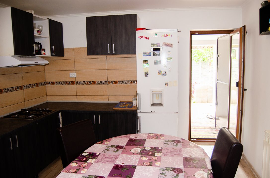 COMISION 0% OFERTA VERII! Casa individuala cu 6 camere de vanzare in Giroc  18, foxfort.ro