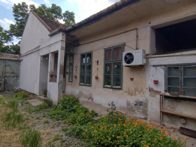 Casa individuala 3 camere + garaj, zona Dorobantilor