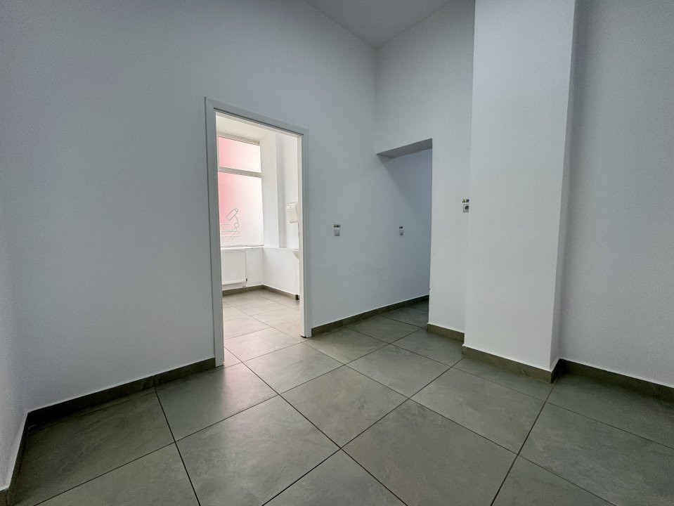 Complexul studentesc, 108 mp, ideal cabinete medicale/stomatologice sau farmacie 17, foxfort.ro