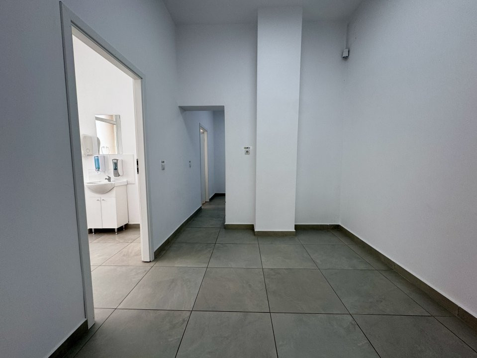 Complexul studentesc, 108 mp, ideal cabinete medicale/stomatologice sau farmacie 18, foxfort.ro