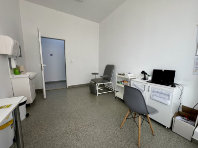Complexul studentesc, 108 mp, ideal cabinete medicale/stomatologice sau farmacie imagine mica 10, foxfort.ro