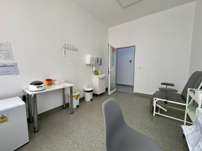 Complexul studentesc, 108 mp, ideal cabinete medicale/stomatologice sau farmacie imagine mica 11, foxfort.ro