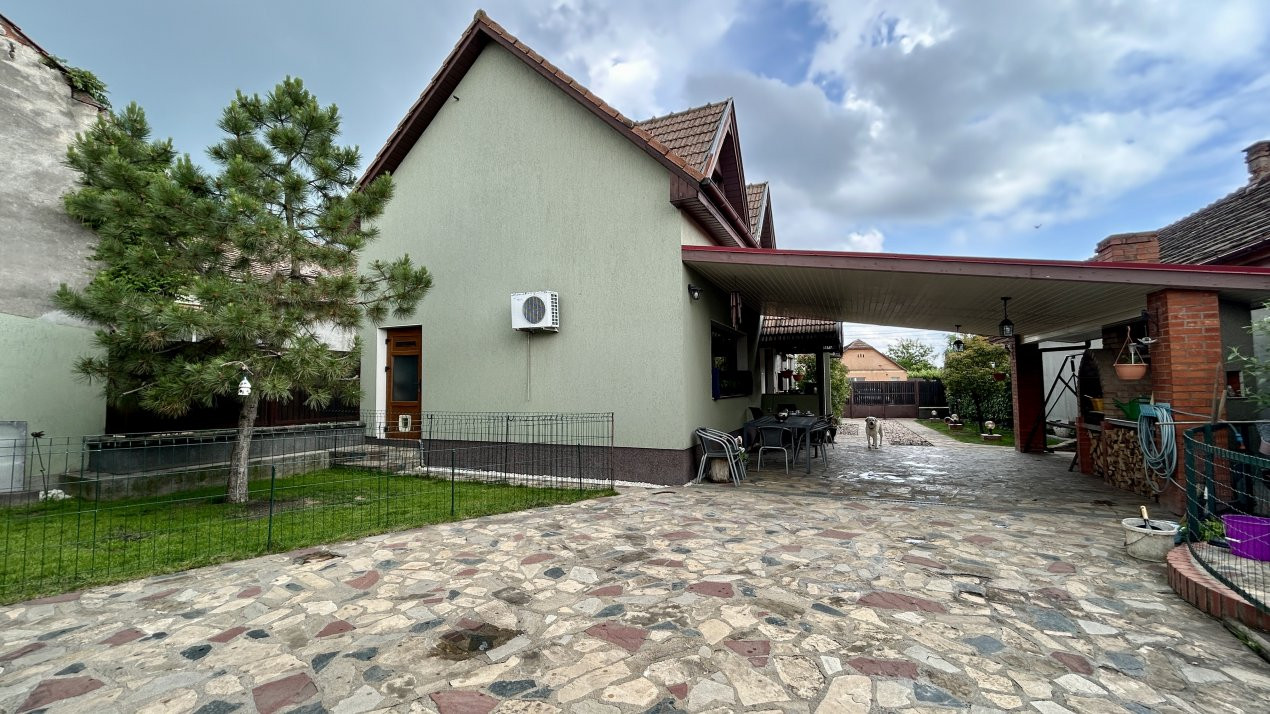 COMISION 0% Casa individuala 4 camere utilata, cu garaj dublu - Giarmata 2, foxfort.ro