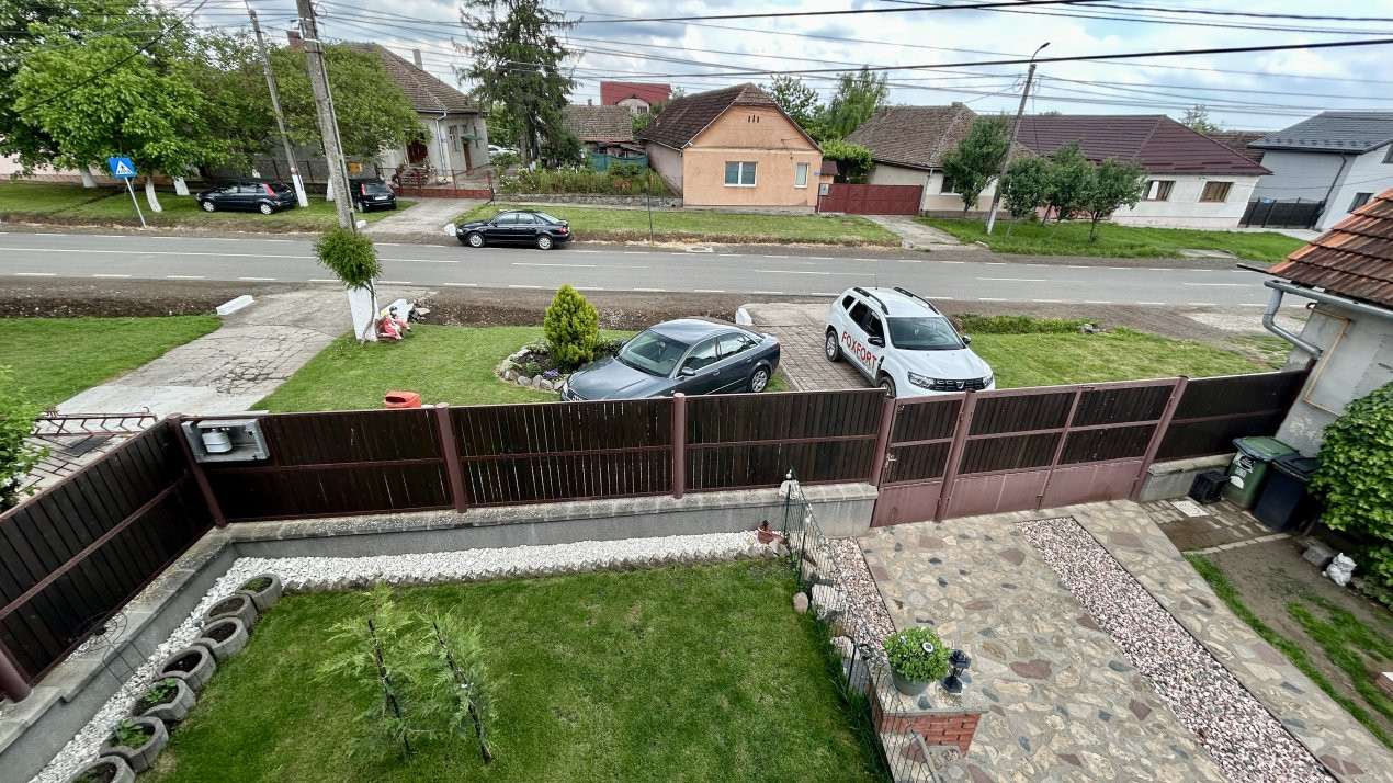 COMISION 0% Casa individuala 4 camere utilata, cu garaj dublu - Giarmata 19, foxfort.ro