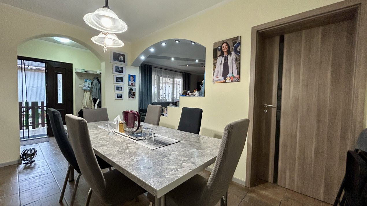 COMISION 0% Casa individuala 4 camere utilata, cu garaj dublu - Giarmata 27, foxfort.ro
