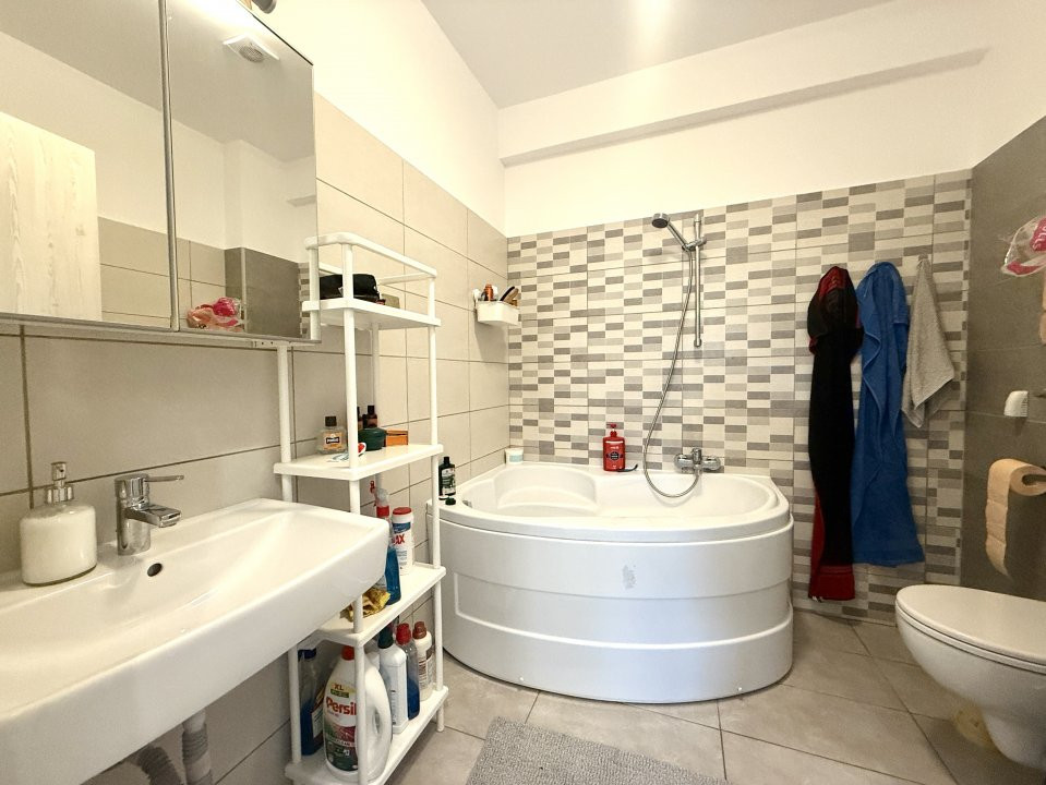 Apartament 2 camere, loc de parcare inclus in CF, parter inalt, zona Aradului 7, foxfort.ro