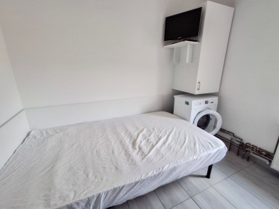 Garsoniera de inchiriat in Timisoara, zona Steaua - curte comuna imagine mica 2, foxfort.ro